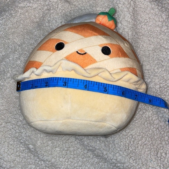 Squishmallows 7.5" PIPPIE THE PUMPKIN PIE PLUSH - Picture 14 of 15